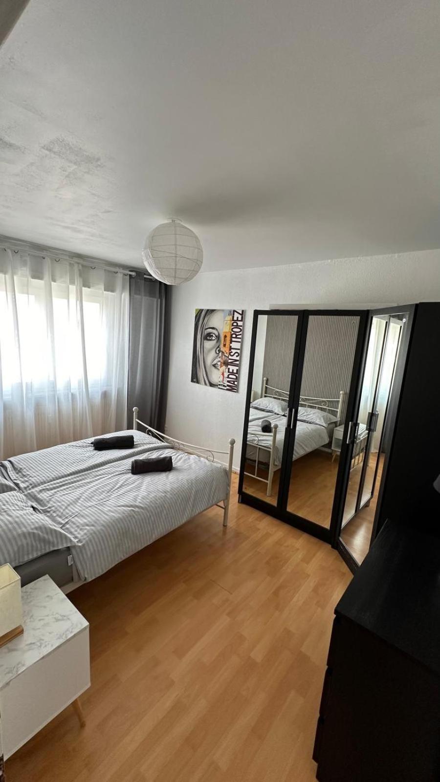 Apparemment Spacieux Et Lumineux Pour 6 Voyageurs Strasbourg Bagian luar foto